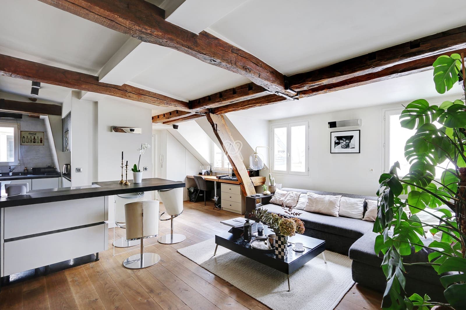 2 Pièces Faubourg Montmartre